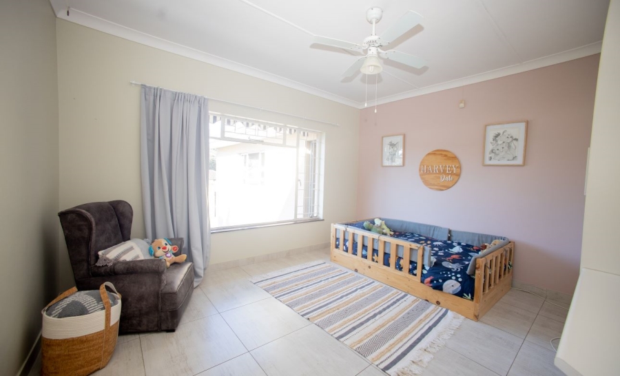 5 Bedroom Property for Sale in Nahoon Valley Park Eastern Cape